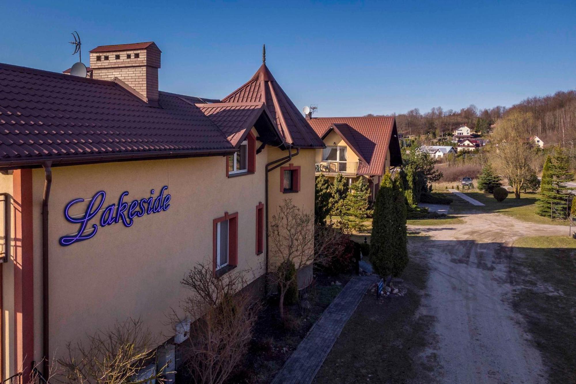 Pensjonat Nad Jeziorem Lakeside Brodnica Dolna Esterno foto