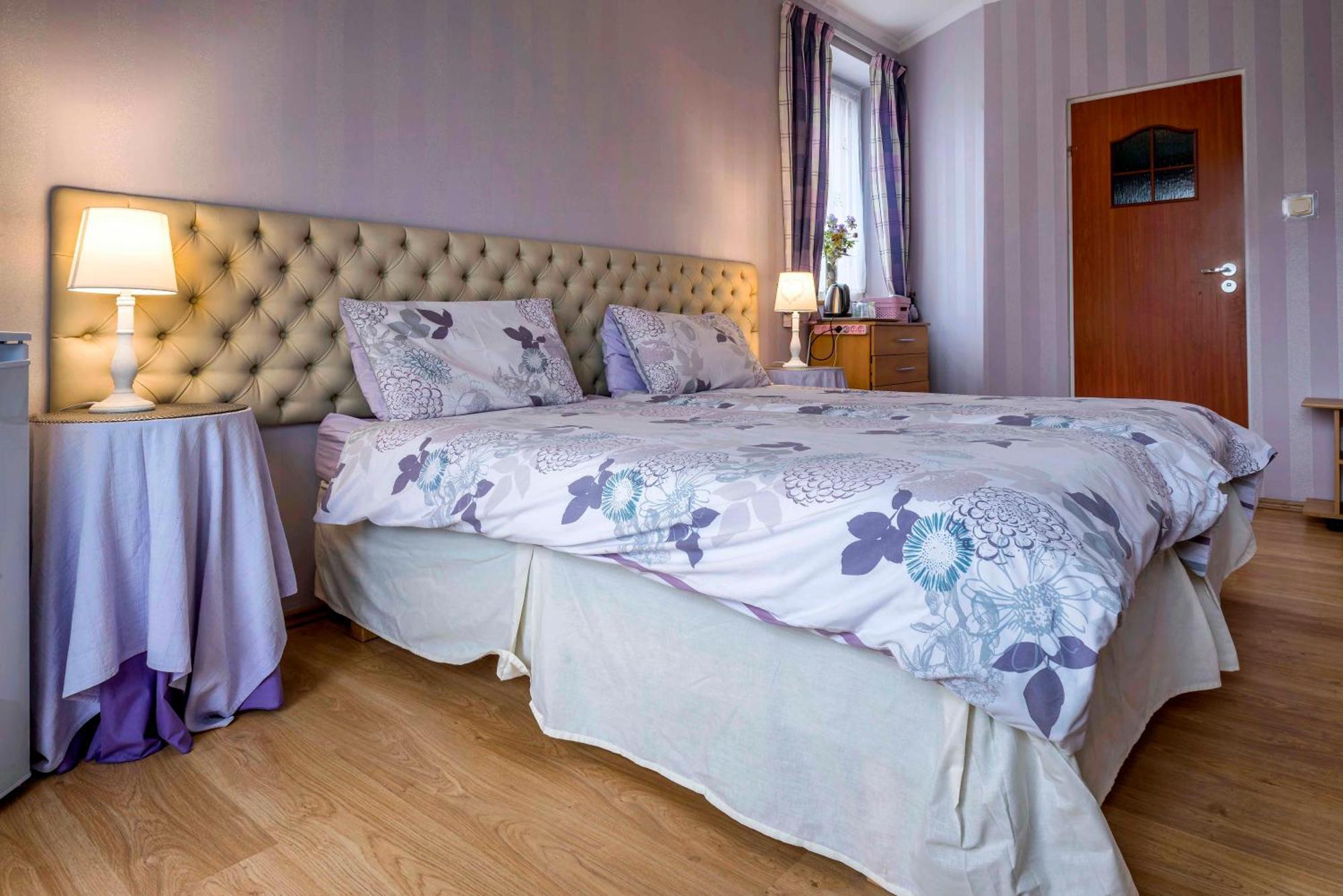 Pensjonat Nad Jeziorem Lakeside Brodnica Dolna Esterno foto