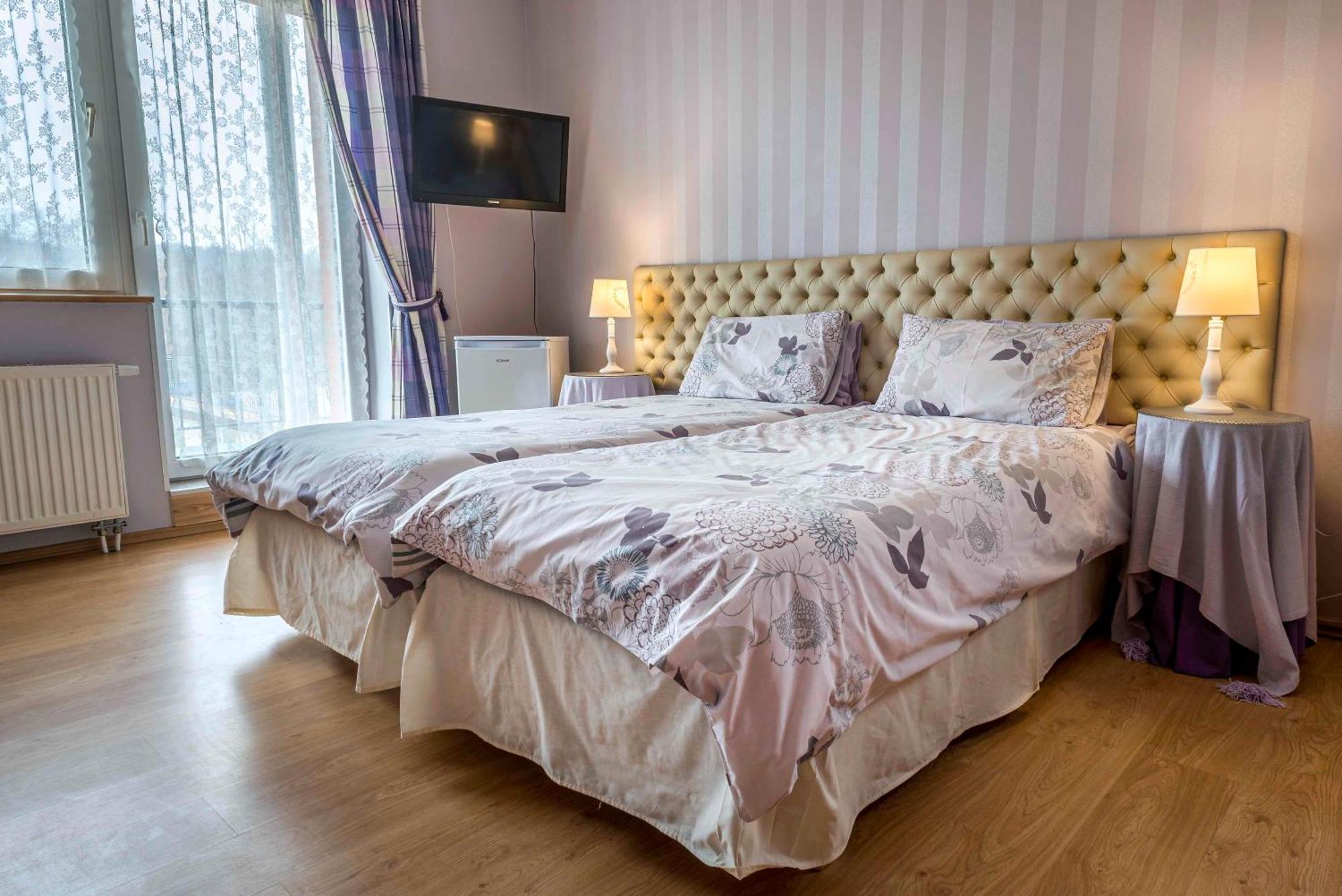 Pensjonat Nad Jeziorem Lakeside Brodnica Dolna Esterno foto