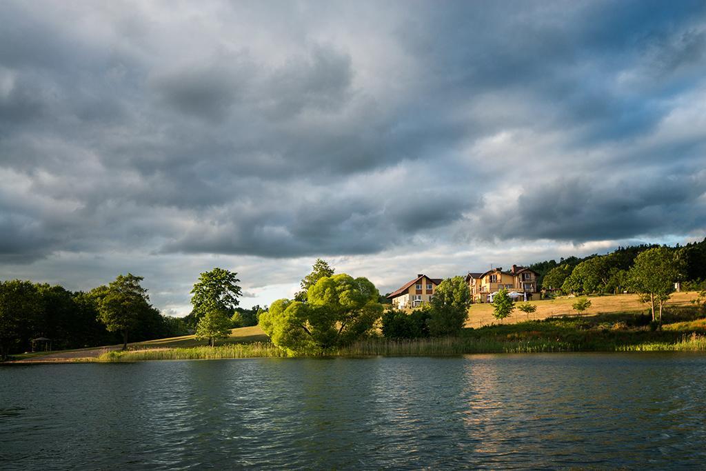 Pensjonat Nad Jeziorem Lakeside Brodnica Dolna Esterno foto